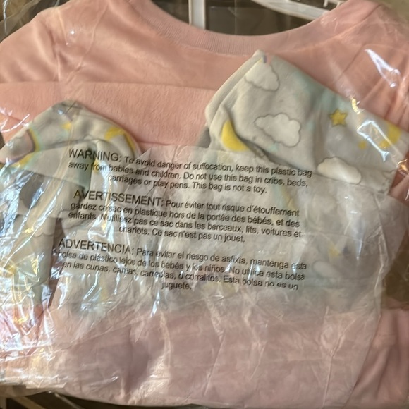 NWT! Rae Dunn Velour SLEEPING BEAUTY TODDLER/LITTLE GIRL Snug Fit Pajamas - Picture 3 of 3